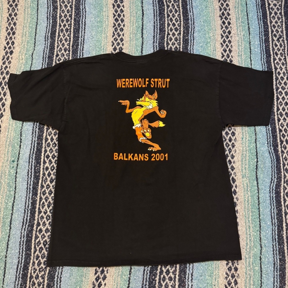 Vintage 2001 Werewolf Strut Balkans MWR T-Shirt Mens XL Black Gildan Cotton